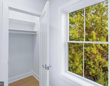 1109 Fern Street Nw - Photo Thumbnail 3