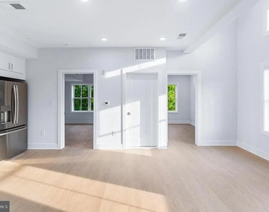 1109 Fern Street Nw - Photo Thumbnail 5