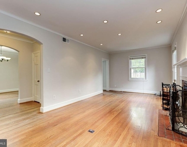 4933 47th Street Nw - Photo Thumbnail 5
