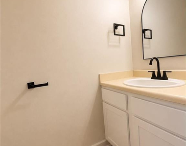 1416 Tangora Lane - Photo Thumbnail 5