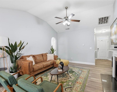 601 Collinwood Drive - Photo Thumbnail 5