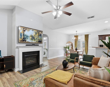 601 Collinwood Drive - Photo Thumbnail 4