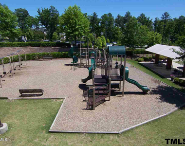 4001 Jockey Club Circle - Photo Thumbnail 16