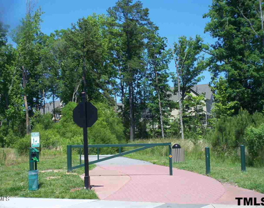 4001 Jockey Club Circle - Photo Thumbnail 13