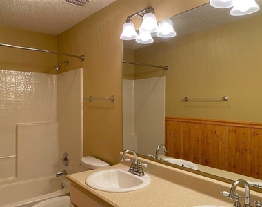 3117 Cregler Drive - Photo Thumbnail 11