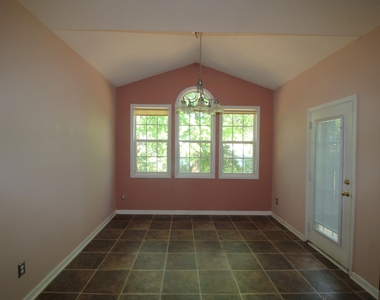 3117 Cregler Drive - Photo Thumbnail 9