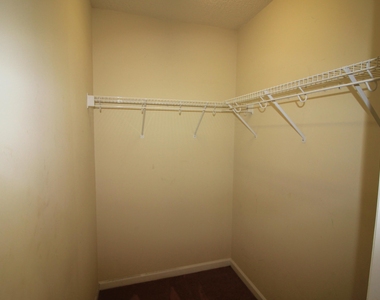 3117 Cregler Drive - Photo Thumbnail 18