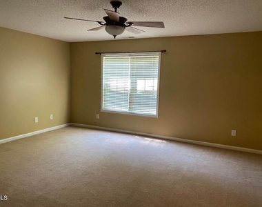 3117 Cregler Drive - Photo Thumbnail 12