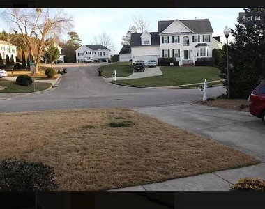 814 Bristol Blue Street - Photo Thumbnail 1