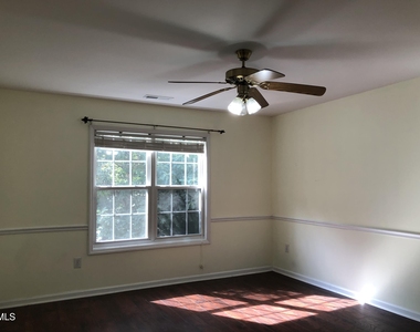 814 Bristol Blue Street - Photo Thumbnail 18