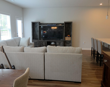278 Shingle Oak Road - Photo Thumbnail 7