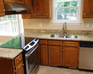 3512 Lytham Place - Photo Thumbnail 7