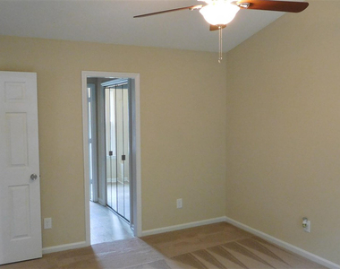 3512 Lytham Place - Photo Thumbnail 19