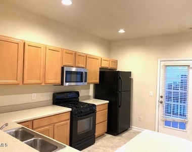 3857 Cary Glen Boulevard - Photo Thumbnail 14