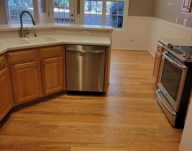 4044 Barton Park Place - Photo Thumbnail 12