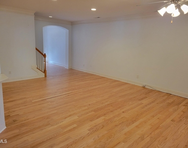4044 Barton Park Place - Photo Thumbnail 8