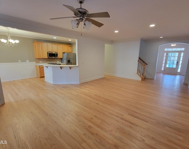4044 Barton Park Place - Photo Thumbnail 4