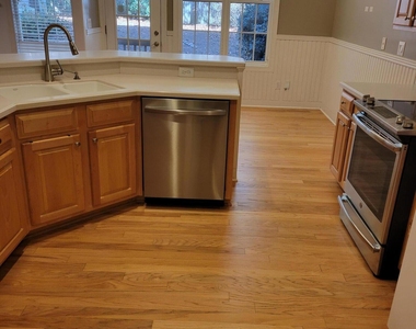 4044 Barton Park Place - Photo Thumbnail 7