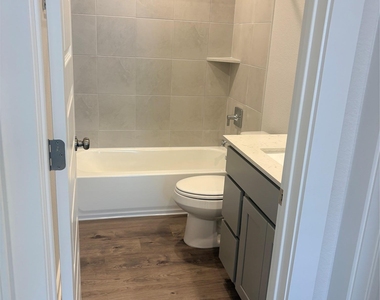 2279 Oscar Eli Place Pl - Photo Thumbnail 4