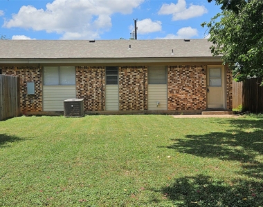 806 Ranch Rd - Photo Thumbnail 13