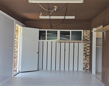 806 Ranch Rd - Photo Thumbnail 16