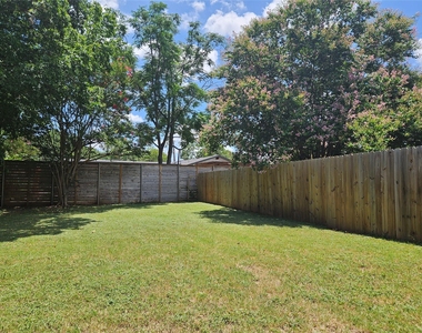 806 Ranch Rd - Photo Thumbnail 12