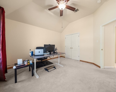1512 Amelia Dr - Photo Thumbnail 24