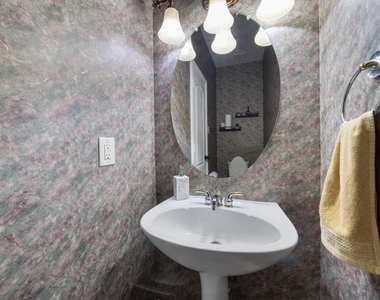1512 Amelia Dr - Photo Thumbnail 7