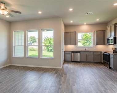 1015 Vista View Dr - Photo Thumbnail 15