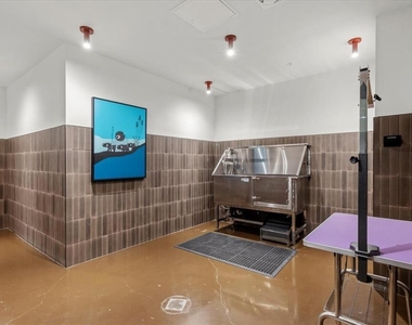 4315 S Congress Ave - Photo Thumbnail 22