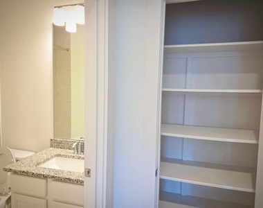 150 Elisha Dr - Photo Thumbnail 15