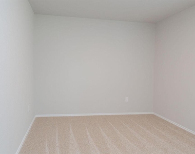 6009 Ronee Leah Dr - Photo Thumbnail 13