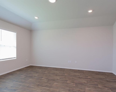 6009 Ronee Leah Dr - Photo Thumbnail 3