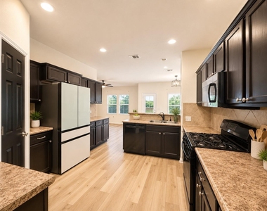202 Mossberg Ln - Photo Thumbnail 3