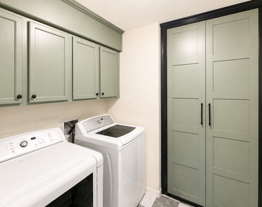 202 Mossberg Ln - Photo Thumbnail 11