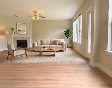 12733 Serafy Ct - Photo Thumbnail 2