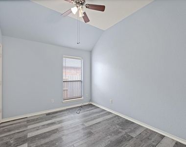 11617 Glen Knoll Dr - Photo Thumbnail 33