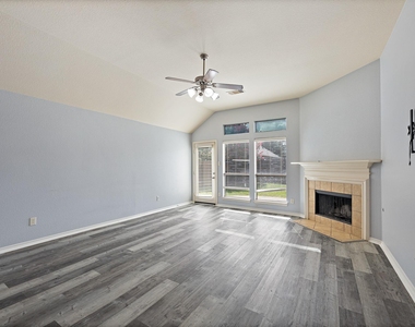 11617 Glen Knoll Dr - Photo Thumbnail 4
