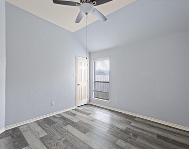 11617 Glen Knoll Dr - Photo Thumbnail 35