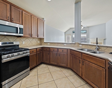 11617 Glen Knoll Dr - Photo Thumbnail 15
