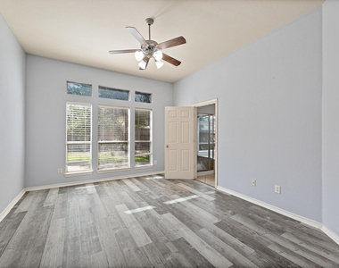 11617 Glen Knoll Dr - Photo Thumbnail 17