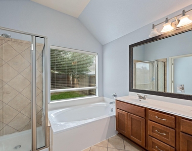 11617 Glen Knoll Dr - Photo Thumbnail 22
