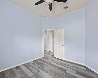 11617 Glen Knoll Dr - Photo Thumbnail 36
