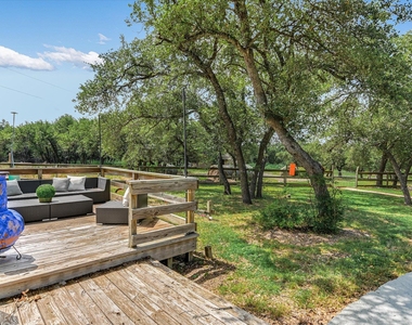4717 Sam Bass Rd - Photo Thumbnail 28
