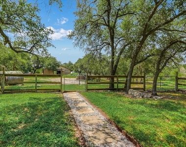 4717 Sam Bass Rd - Photo Thumbnail 29