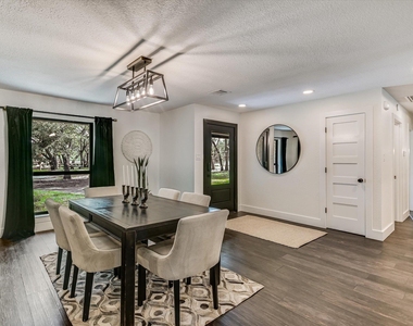 4717 Sam Bass Rd - Photo Thumbnail 14