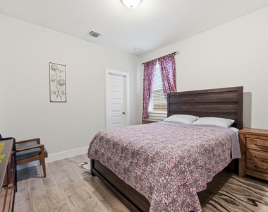 169 Soft Elm Dr - Photo Thumbnail 16