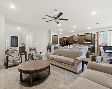 169 Soft Elm Dr - Photo Thumbnail 9