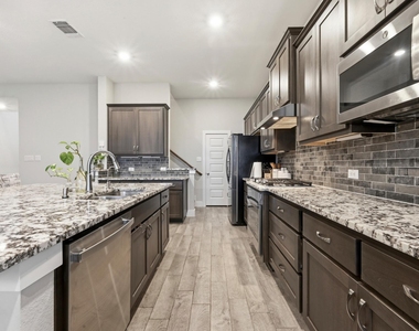 169 Soft Elm Dr - Photo Thumbnail 11