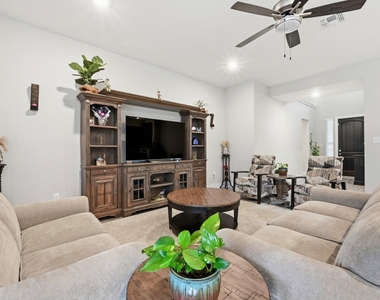 169 Soft Elm Dr - Photo Thumbnail 10